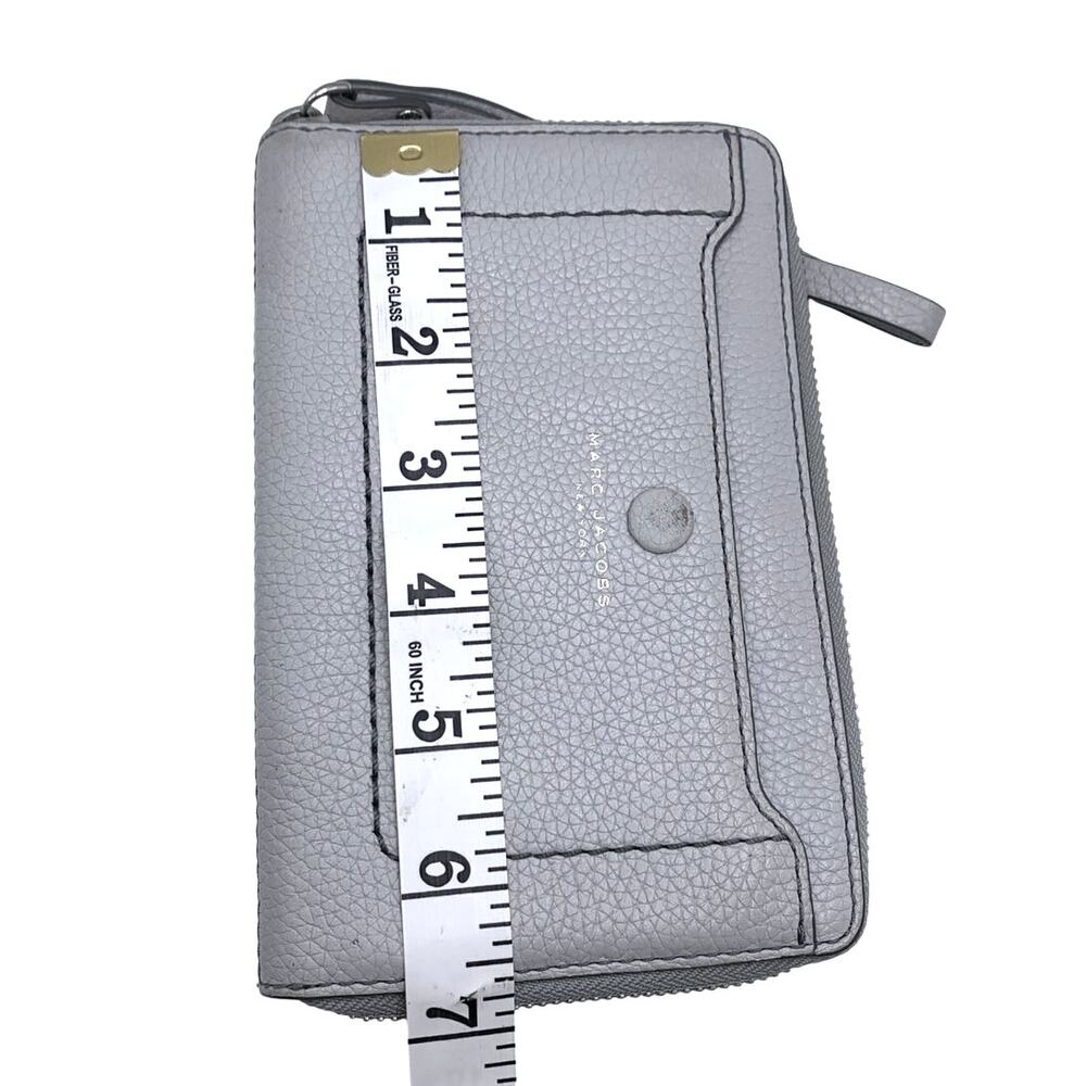 MARC JACOBS Gray Wallet with Phone Slot - Picture 8 of 8